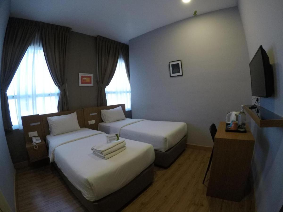 Golden Leaf Boutique Hotel Nusa Idaman Formerly Known As Ariana Hotel Johor Bahru Exterior foto
