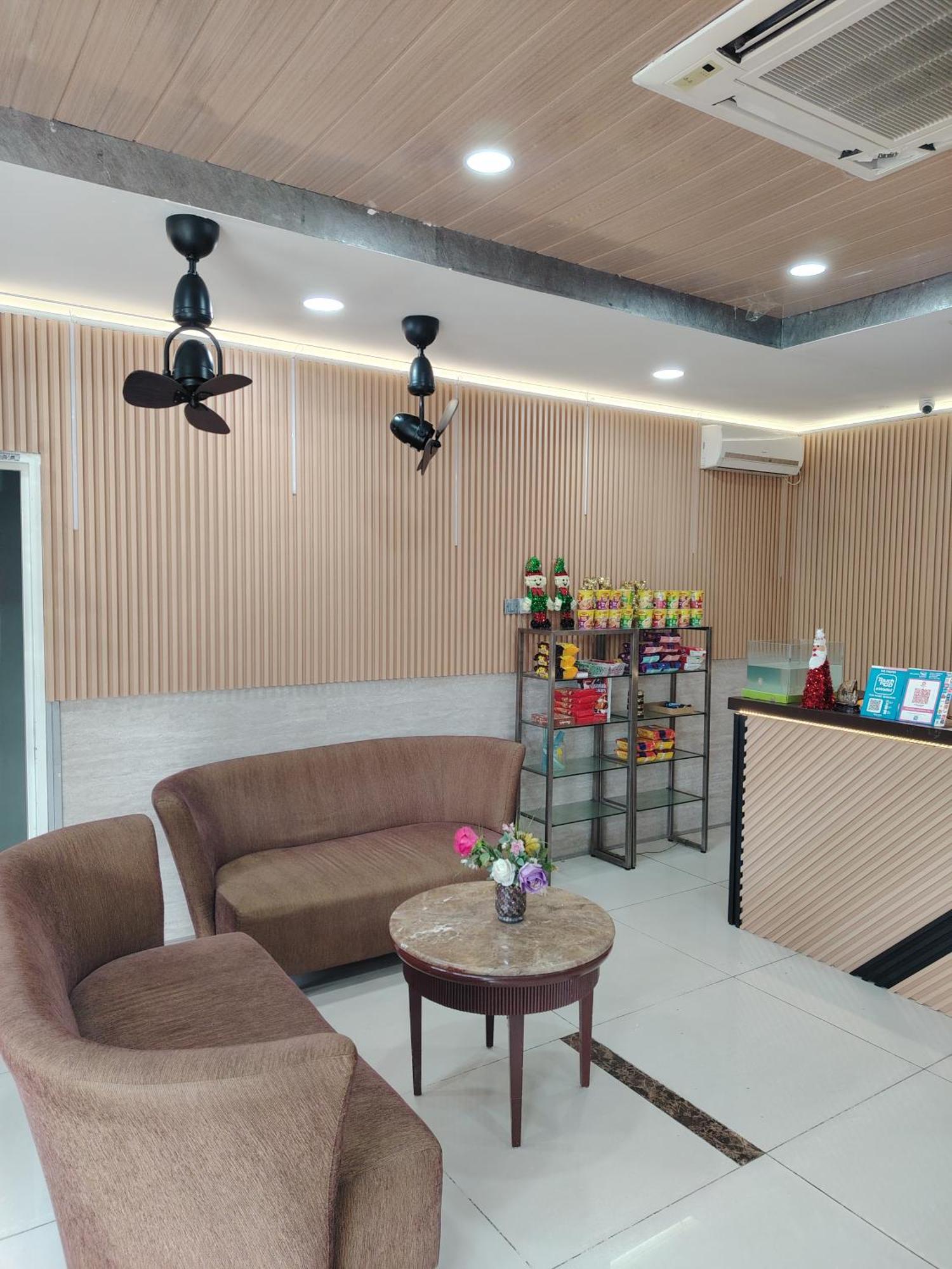 Golden Leaf Boutique Hotel Nusa Idaman Formerly Known As Ariana Hotel Johor Bahru Exterior foto